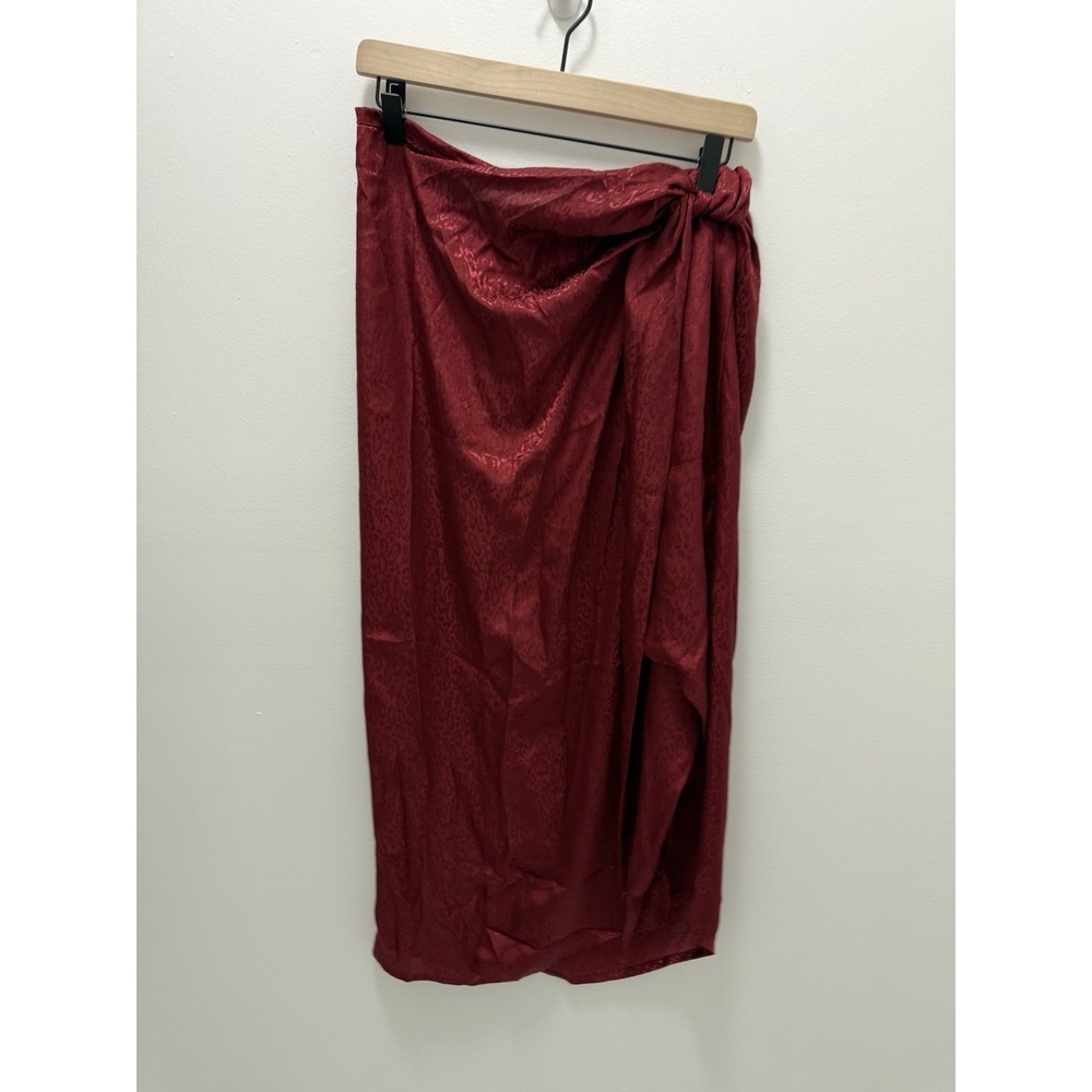 Venus Womens Faux Wrap Midi Skirt Size 8 Red Satin Jacquard Animal Print Party